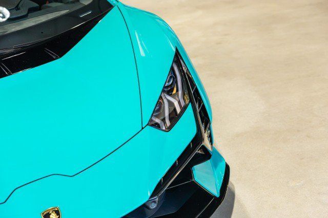 Used 2023 Lamborghini Huracan Tecnica RWD image 10