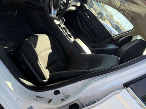 Used 2025 Nissan Altima 2.5 SV image 21