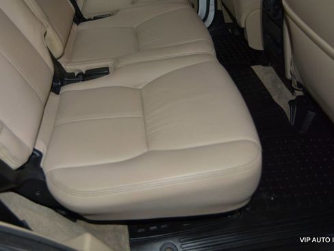 Used 2016 Land Rover LR4 HSE LUX AWD/4WD image 29