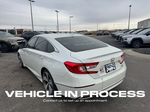 Used 2019 Honda Accord Touring image 5