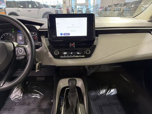 Used 2024 Toyota Corolla LE image 20