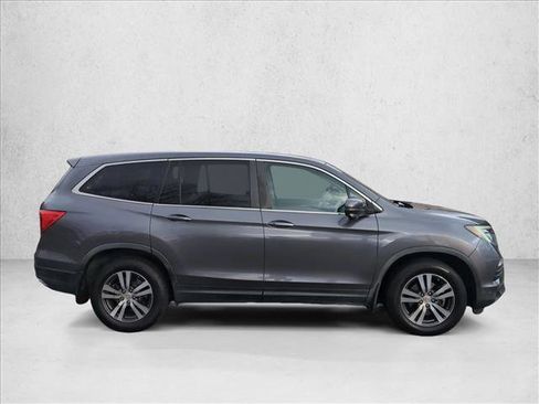 Used 2017 Honda Pilot EX-L image 3