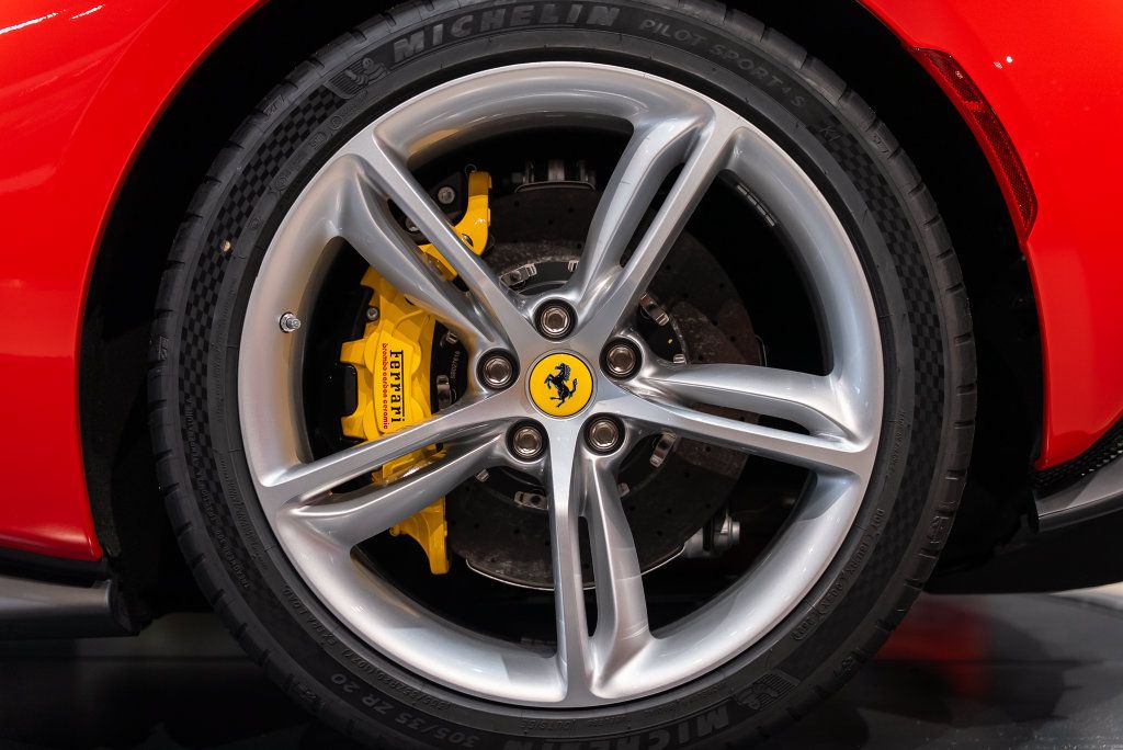 Used 2025 Ferrari 296 GTB RWD image 14