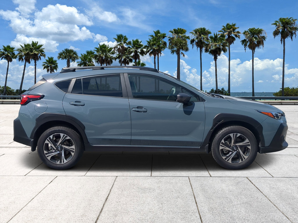 Used 2025 Subaru Crosstrek 2.5i Premium AWD/4WD image 4