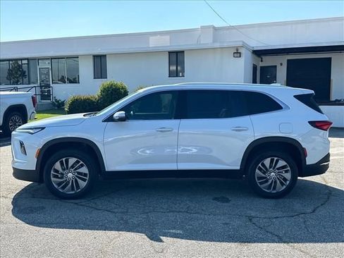 New 2027 Buick Enclave Preferred w/ Power Package FWD image 7