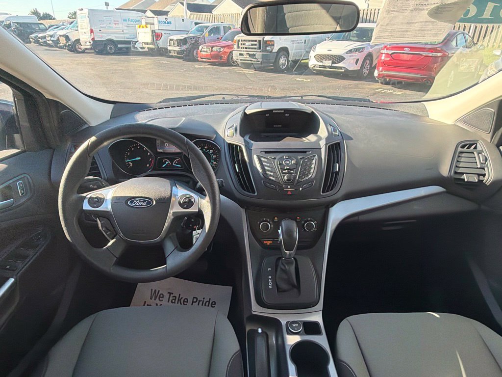 Used 2016 Ford Escape SE FWD image 18