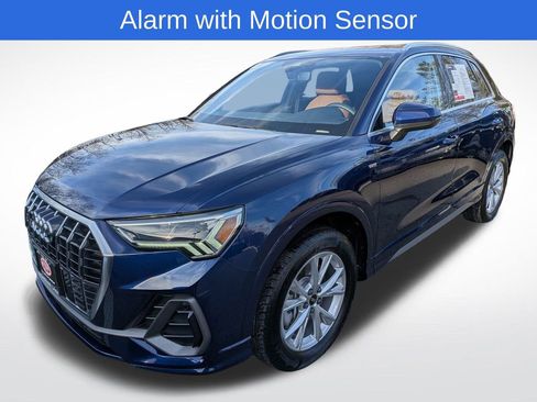 Used 2025 Audi Q3 2.0T Premium w/ Convenience Package image 8
