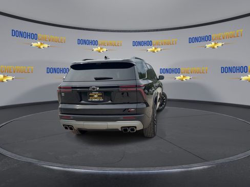 Used 2025 Chevrolet Traverse Z71 w/ Enhanced Driving Package AWD/4WD image 7