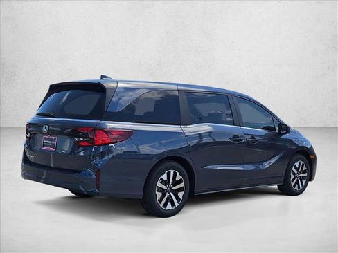 New 2026 Honda Odyssey EX-L image 2