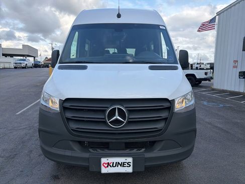 Used 2024 Mercedes-Benz Sprinter 2500 image 10