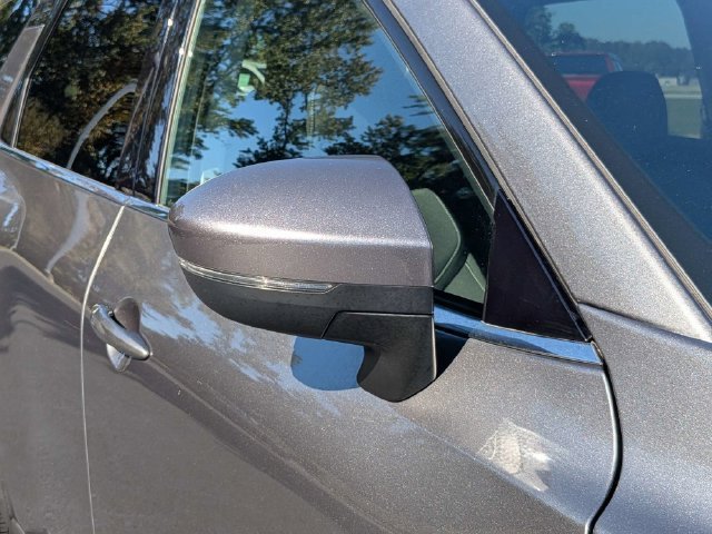 Used 2024 Nissan Pathfinder SV FWD image 14
