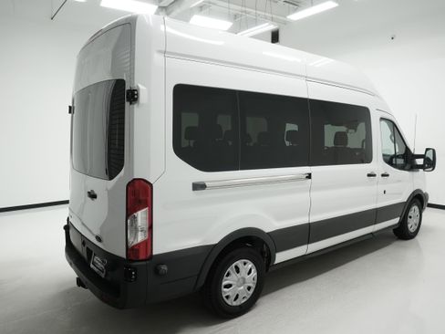 Used 2015 Ford Transit 350 XLT RWD image 3