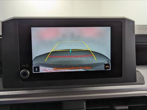 Used 2025 Toyota 4Runner SR5 AWD/4WD image 29