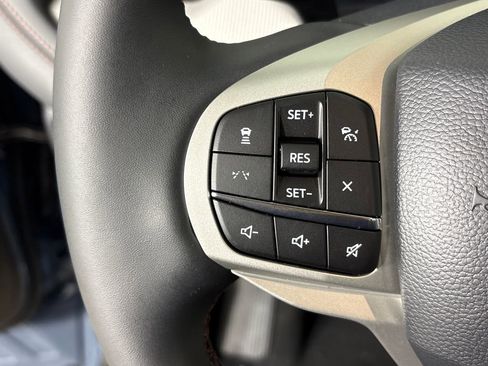 New 2026 Ford Explorer Active image 18