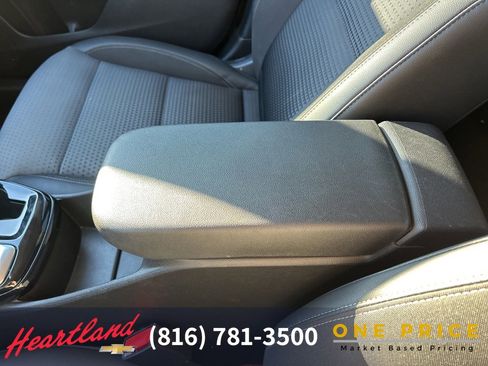 Used 2024 Chevrolet Trax LT w/ Driver Confidence Package image 34