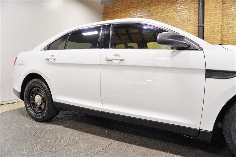 Used 2019 Ford Taurus Police Interceptor AWD image 9