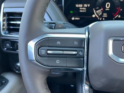 New 2026 GMC Yukon Elevation image 23