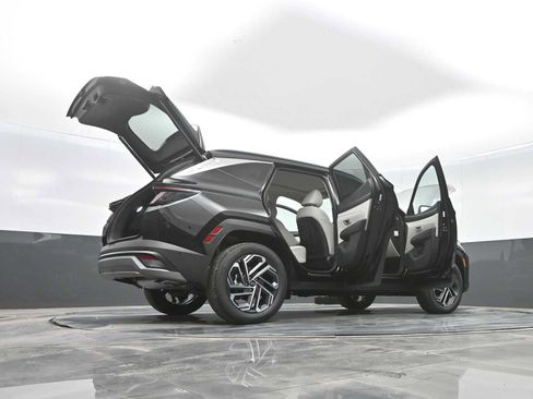 New 2026 Hyundai Tucson Limited image 42