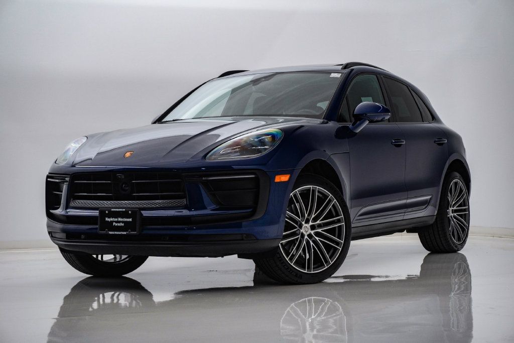 Certified 2026 Porsche Macan AWD/4WD image 1