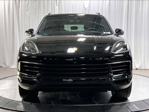 Used 2022 Porsche Cayenne image 13