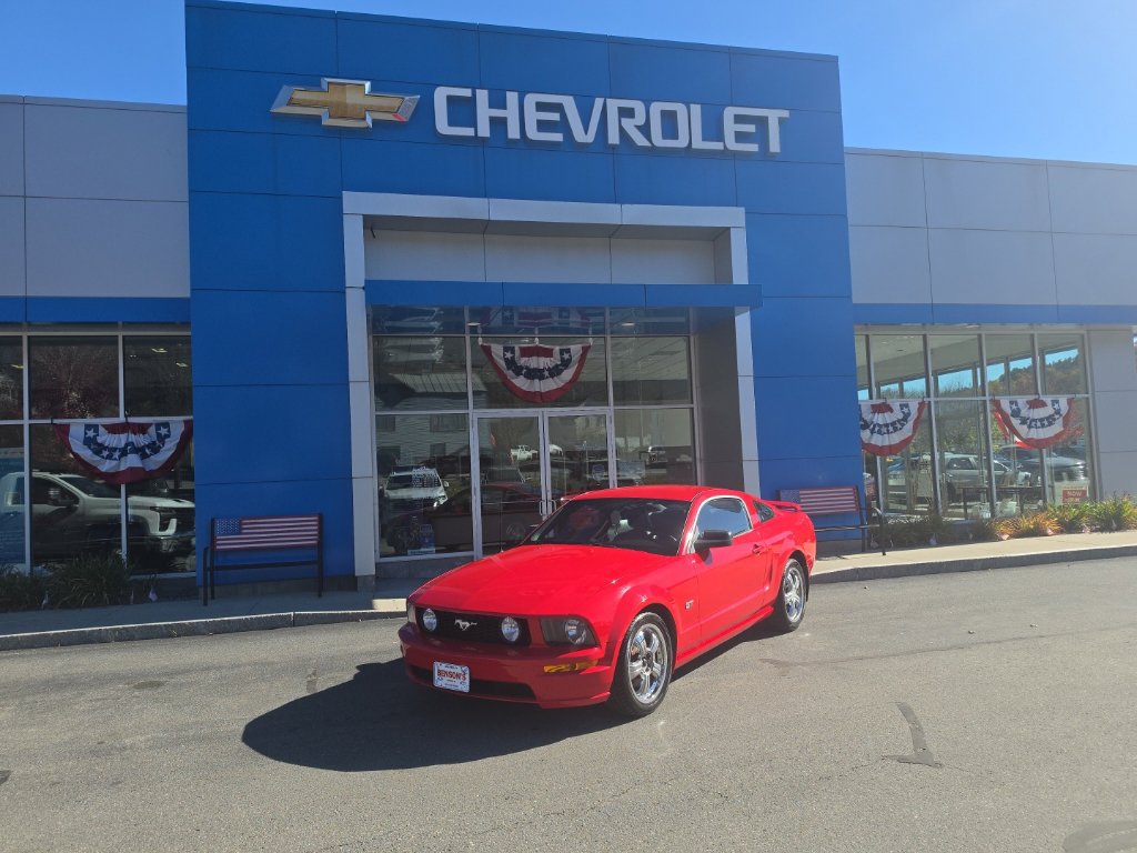 Used 2006 Ford Mustang GT RWD image 1