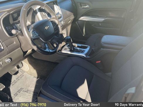 Used 2017 Chevrolet Colorado LT w/ LT Convenience Package image 10