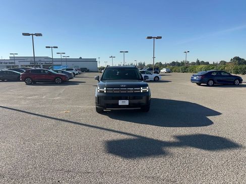 Used 2025 Hyundai Santa Fe SEL image 16