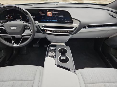 Certified 2024 Cadillac Lyriq Luxury RWD image 13
