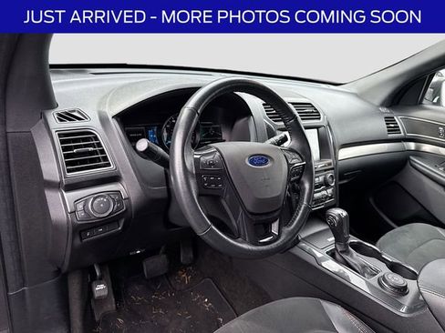 Certified 2018 Ford Explorer XLT w/ Equipment Group 202A image 11