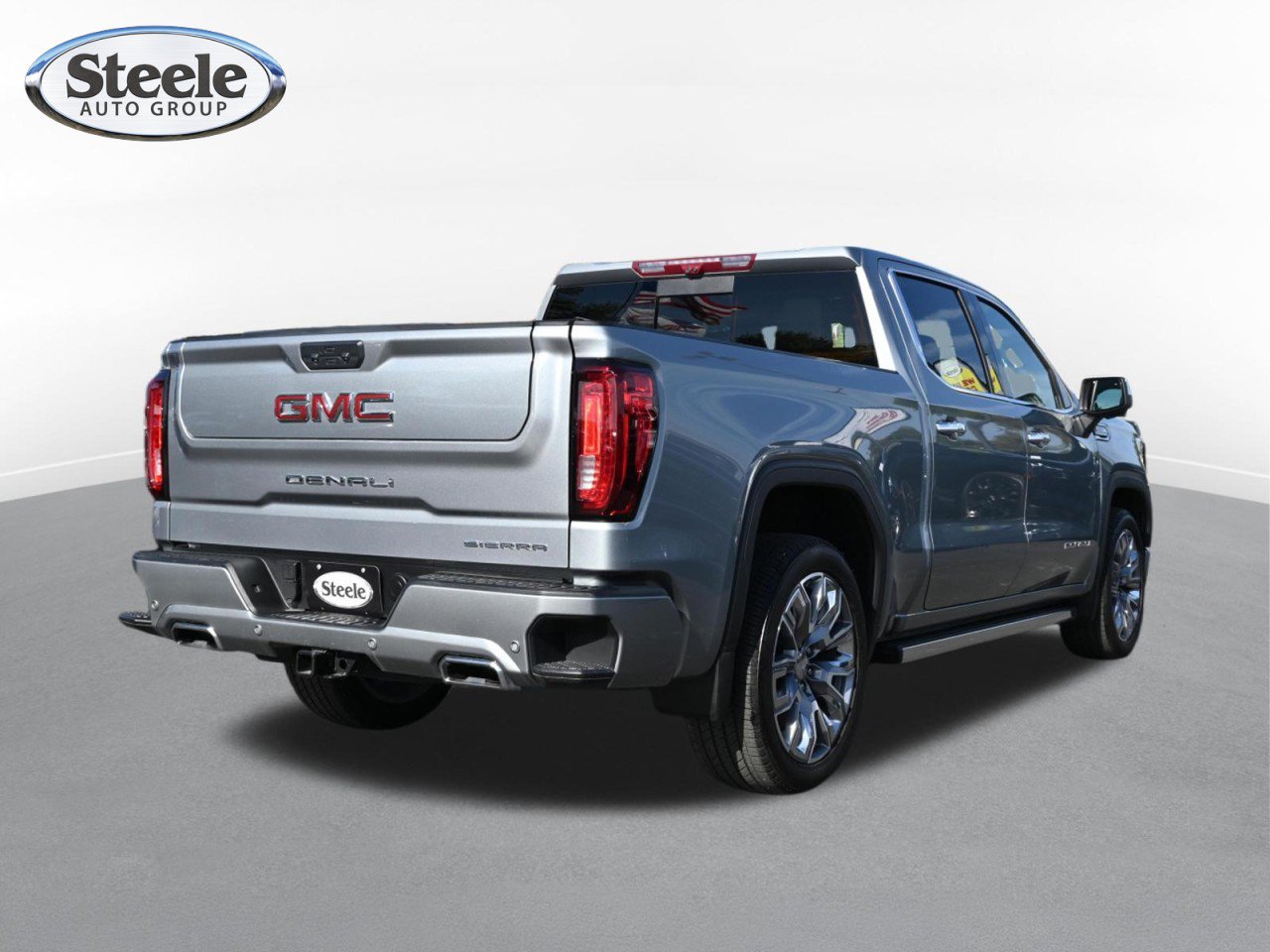 Certified 2025 GMC Sierra 1500 Denali AWD/4WD image 5