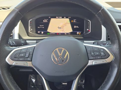 Used 2023 Volkswagen Atlas SEL R-Line AWD/4WD image 40