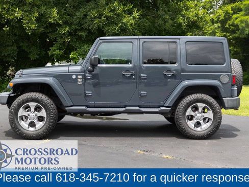 Used 2016 Jeep Wrangler Unlimited Sahara w/ Connectivity Group AWD/4WD image 2