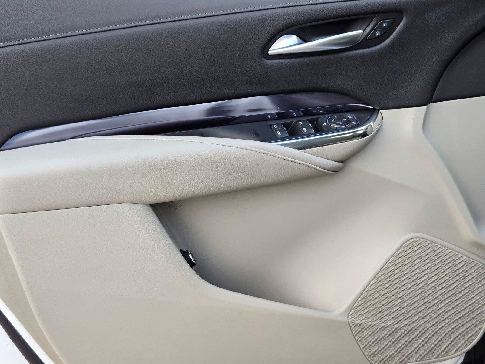 Certified 2023 Cadillac XT4 Luxury w/ Cold Weather Package FWD image 23