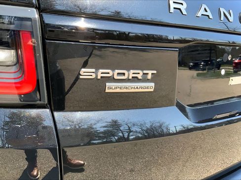 Used 2019 Land Rover Range Rover Sport Supercharged image 10
