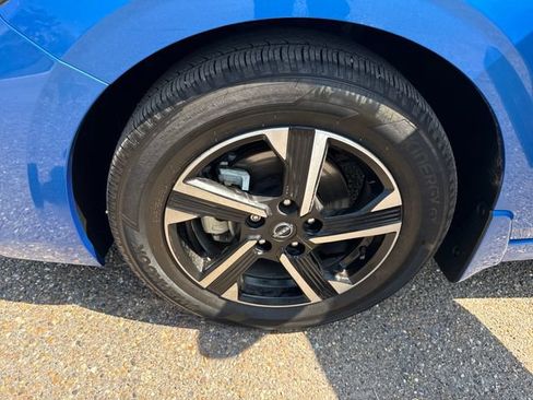 Certified 2025 Nissan Sentra SV FWD image 12