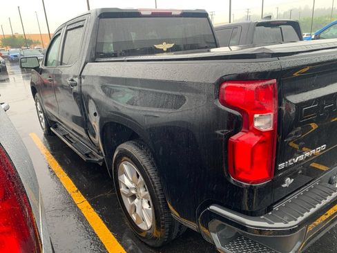 Used 2019 Chevrolet Silverado 1500 Custom w/ Custom Convenience Package RWD image 6