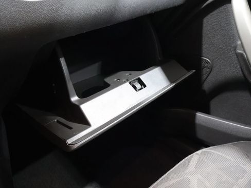 Used 2012 Ford Fiesta SE FWD image 28