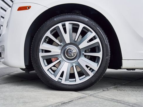 Used 2019 Rolls-Royce Ghost image 7