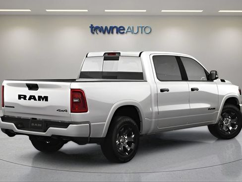 Used 2025 RAM 1500 Big Horn AWD/4WD image 8