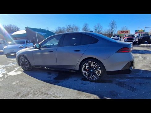 Used 2025 BMW i5 xDrive40 w/ M Sport Package image 6