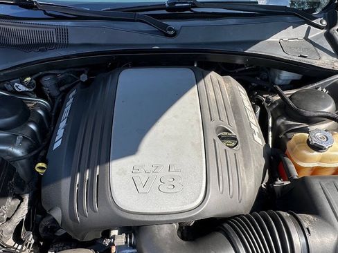 Used 2011 Dodge Charger R/T RWD image 12