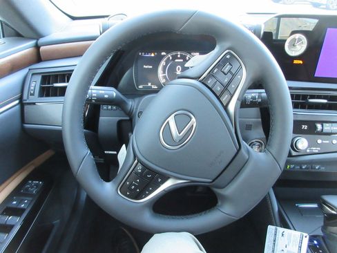 New 2025 Lexus ES 350 350 image 32