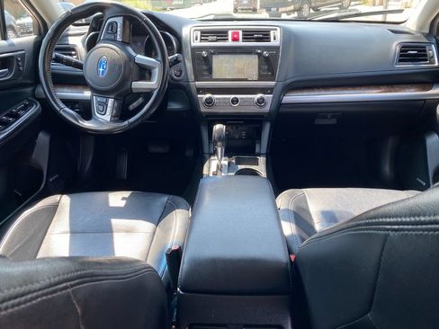 Used 2016 Subaru Outback 3.6R Limited AWD/4WD image 18