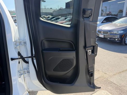 Used 2022 Chevrolet Colorado W/T w/ WT Convenience Package RWD image 20