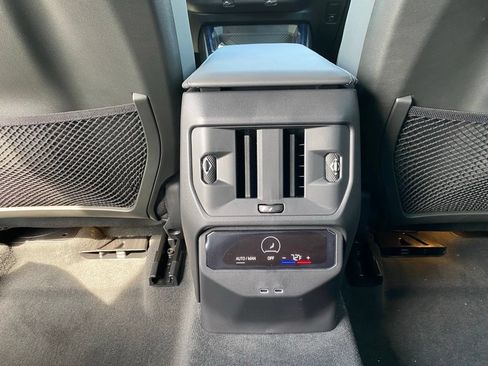 New 2026 BMW X3 xDrive30i w/ Premium Package AWD/4WD image 8