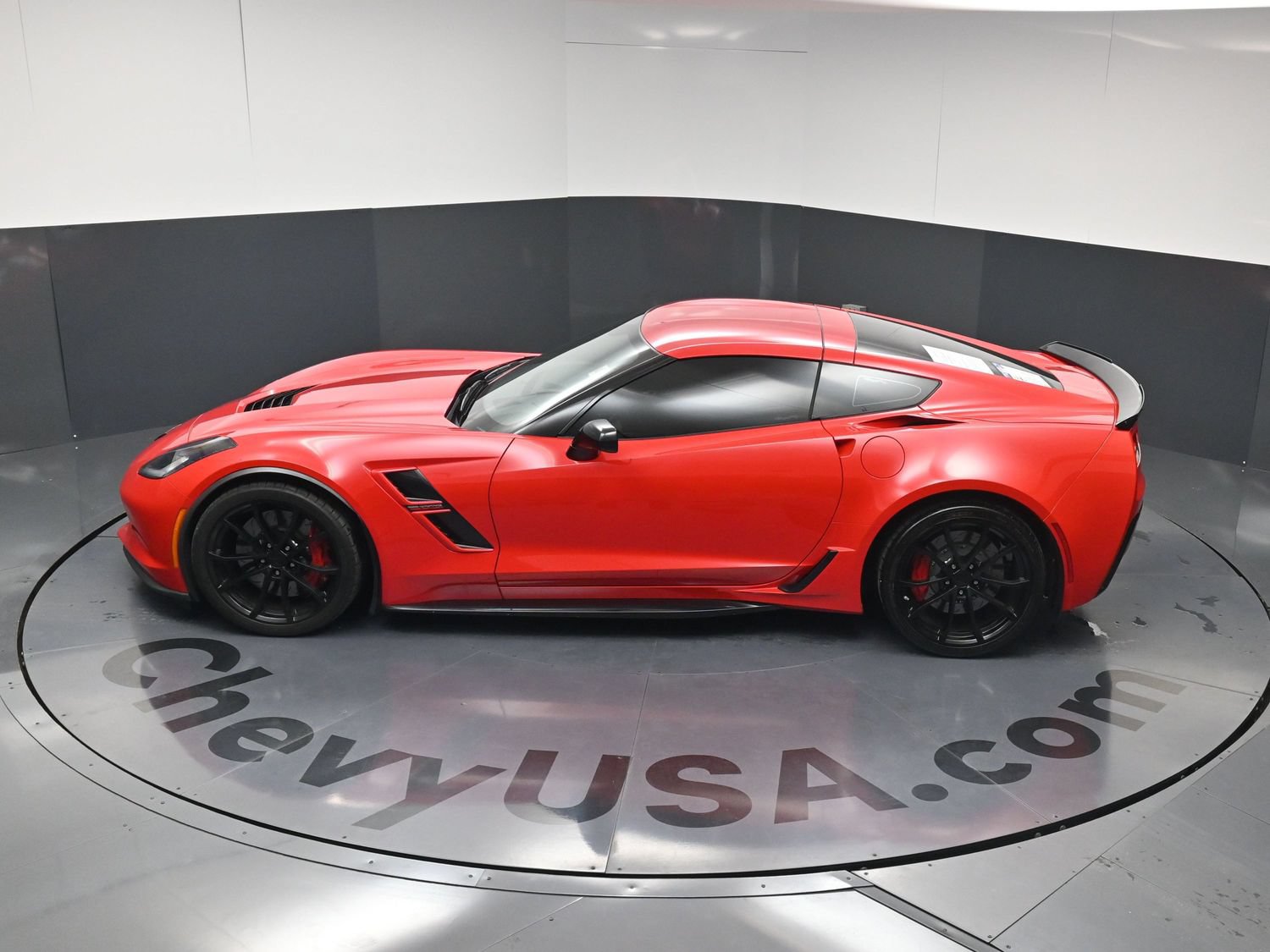 Used 2019 Chevrolet Corvette Grand Sport RWD image 32