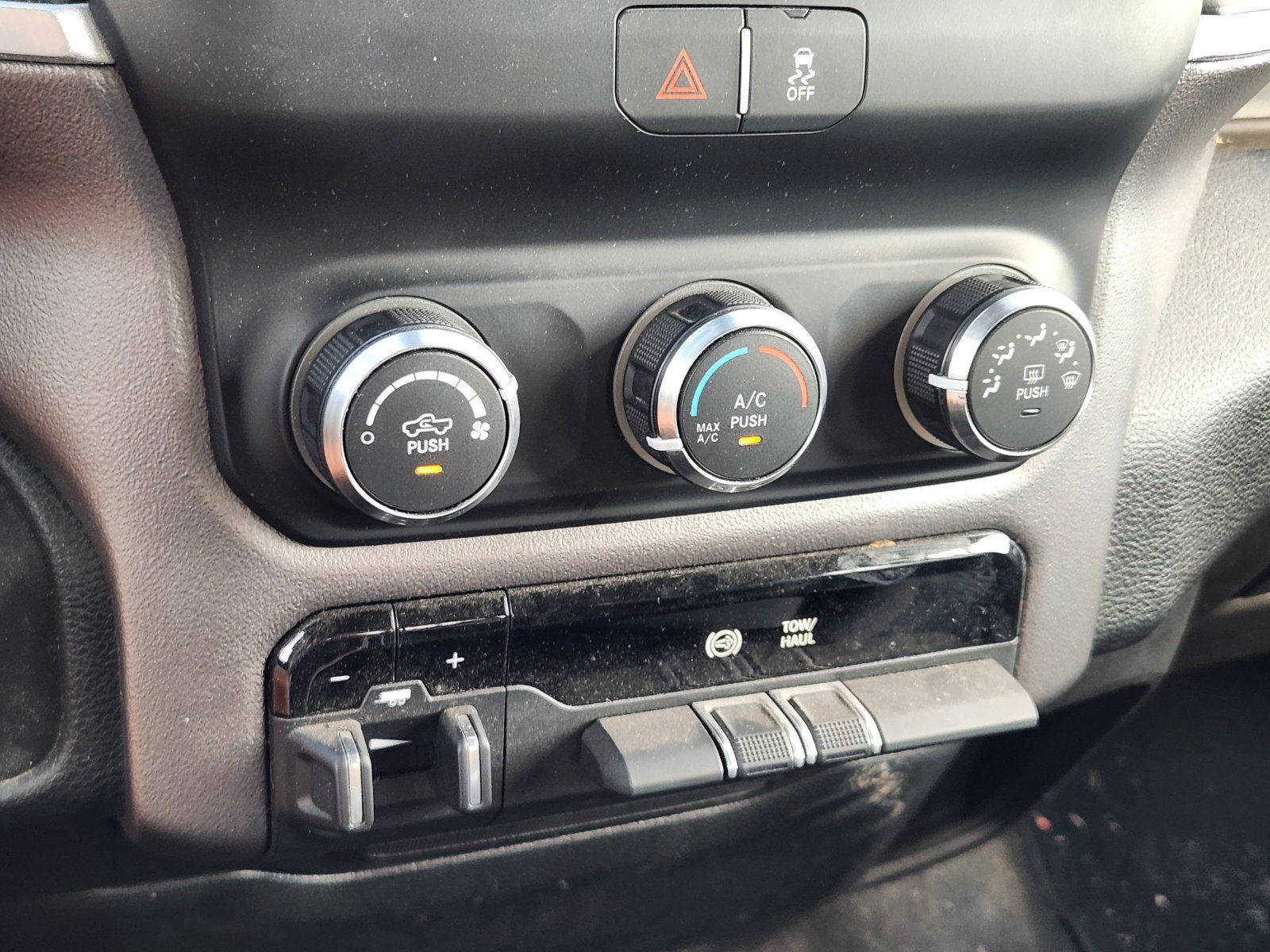 Used 2019 RAM 2500 Big Horn AWD/4WD image 20