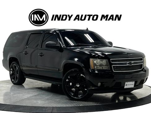 Used 2008 Chevrolet Suburban LTZ w/ LTZ Preferred Equipment Group AWD/4WD image 2