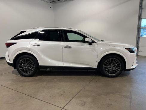 Used 2025 Lexus RX 350 Premium w/ Convenience Package AWD/4WD image 2