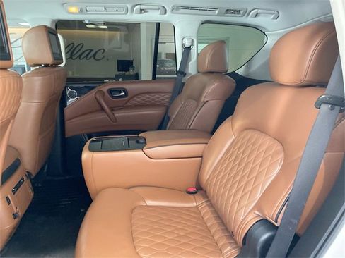 Used 2018 INFINITI QX80 Base w/ Deluxe Technology Package image 13